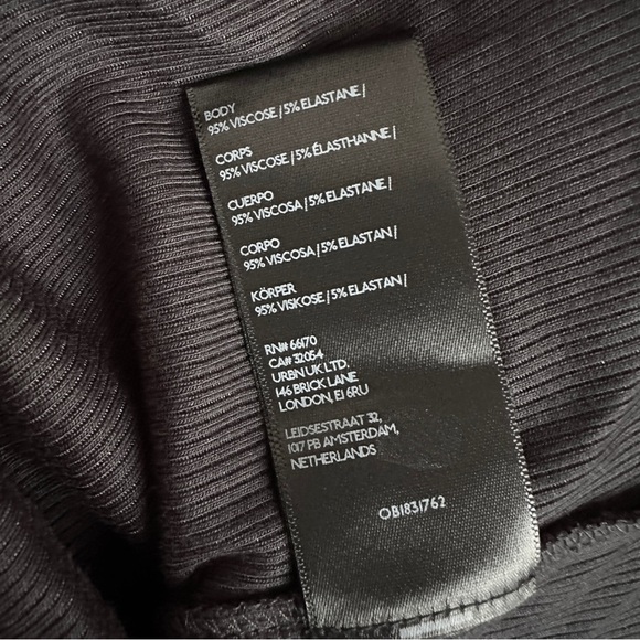 ❗️END OF YEAR SALE BDG Urban Outfitters Emma Ribbed Black Long Sleeve Top Size M - Picture 11 of 12